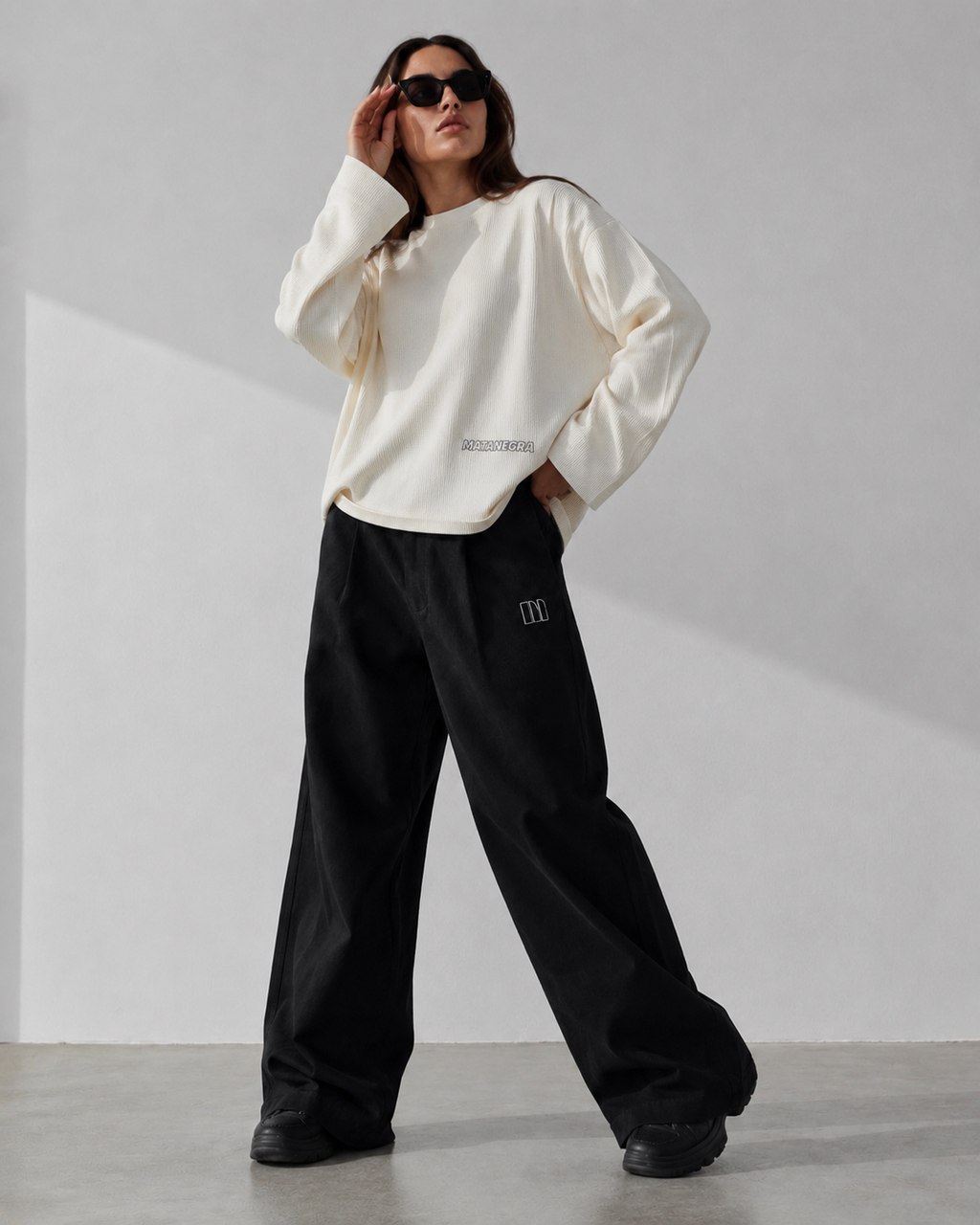 PANTALONES RECTOS CINTURA AJUSTABLE MTNG STD.