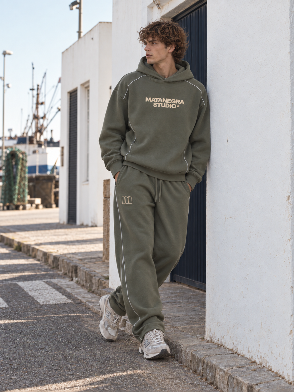 BARREL PIPED SWEATPANTS