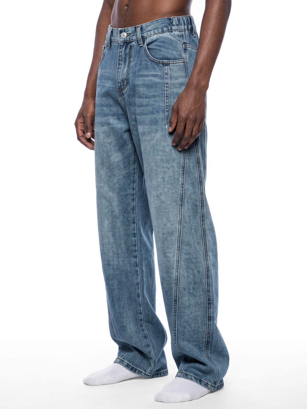 BARREL WASHED JEANS