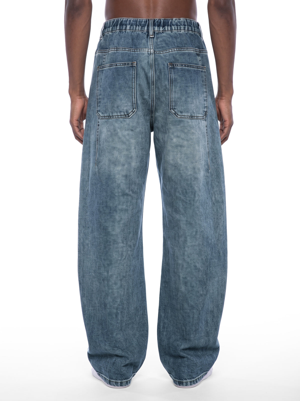 BARREL WASHED JEANS